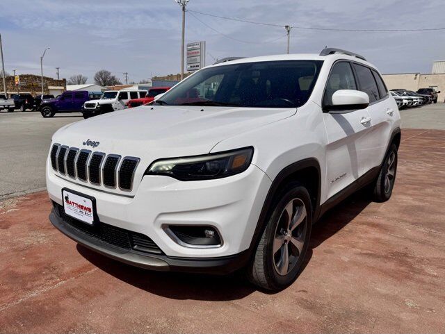 2019 JEEP Cherokee