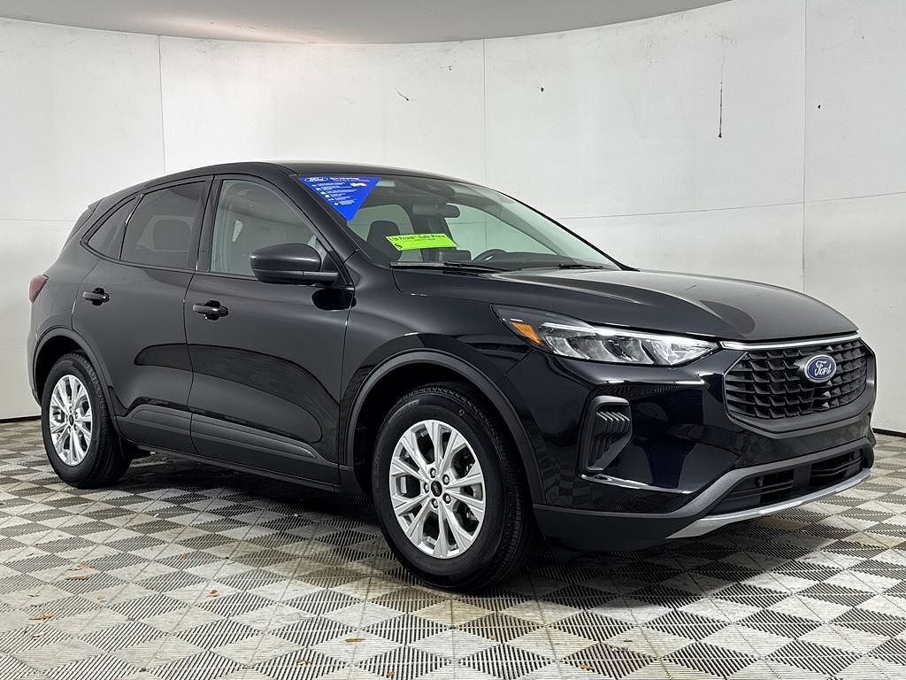2025 FORD Escape