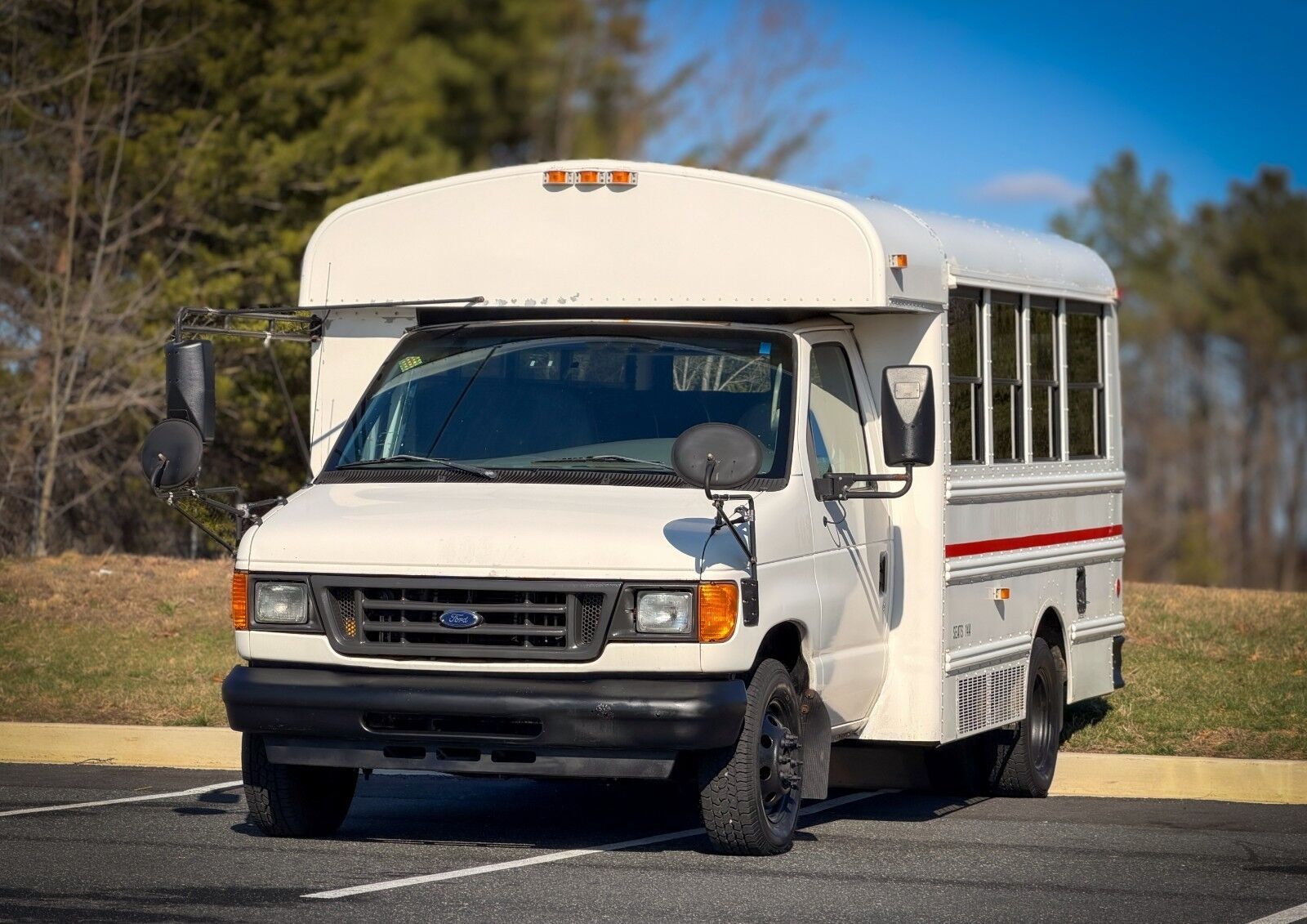 Ford E-350