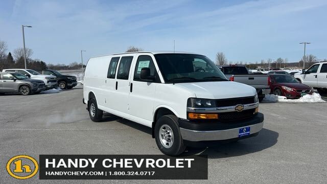 2026 CHEVROLET Express