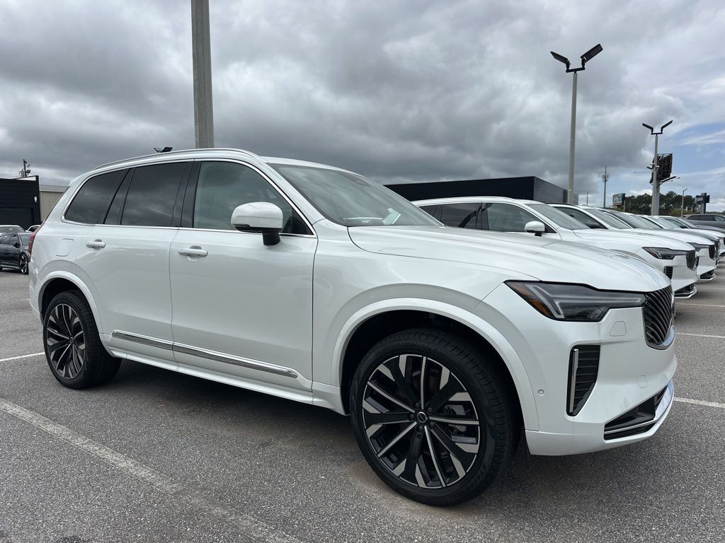 2026 VOLVO XC90