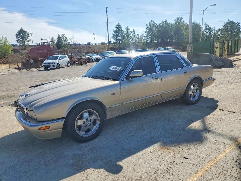 2003 JAGUAR XJ8