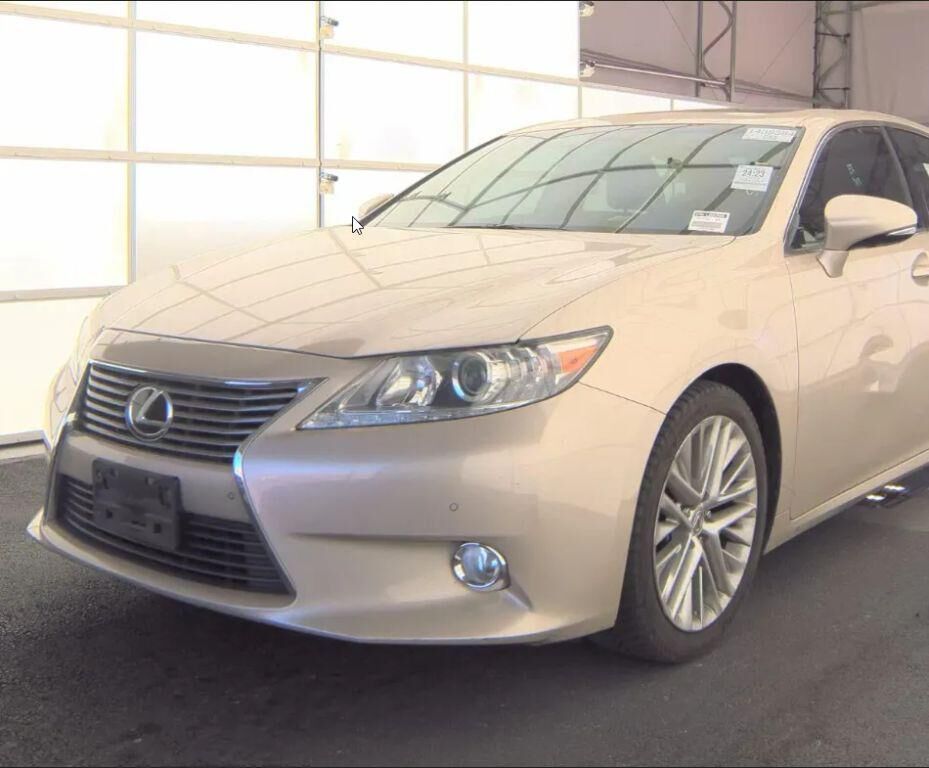 2013 LEXUS ES