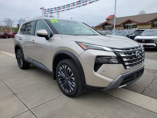 2025 NISSAN Rogue