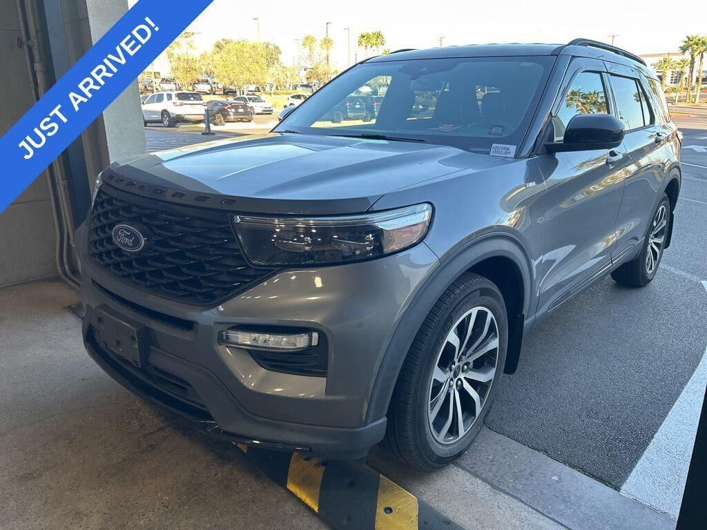 2022 FORD Explorer