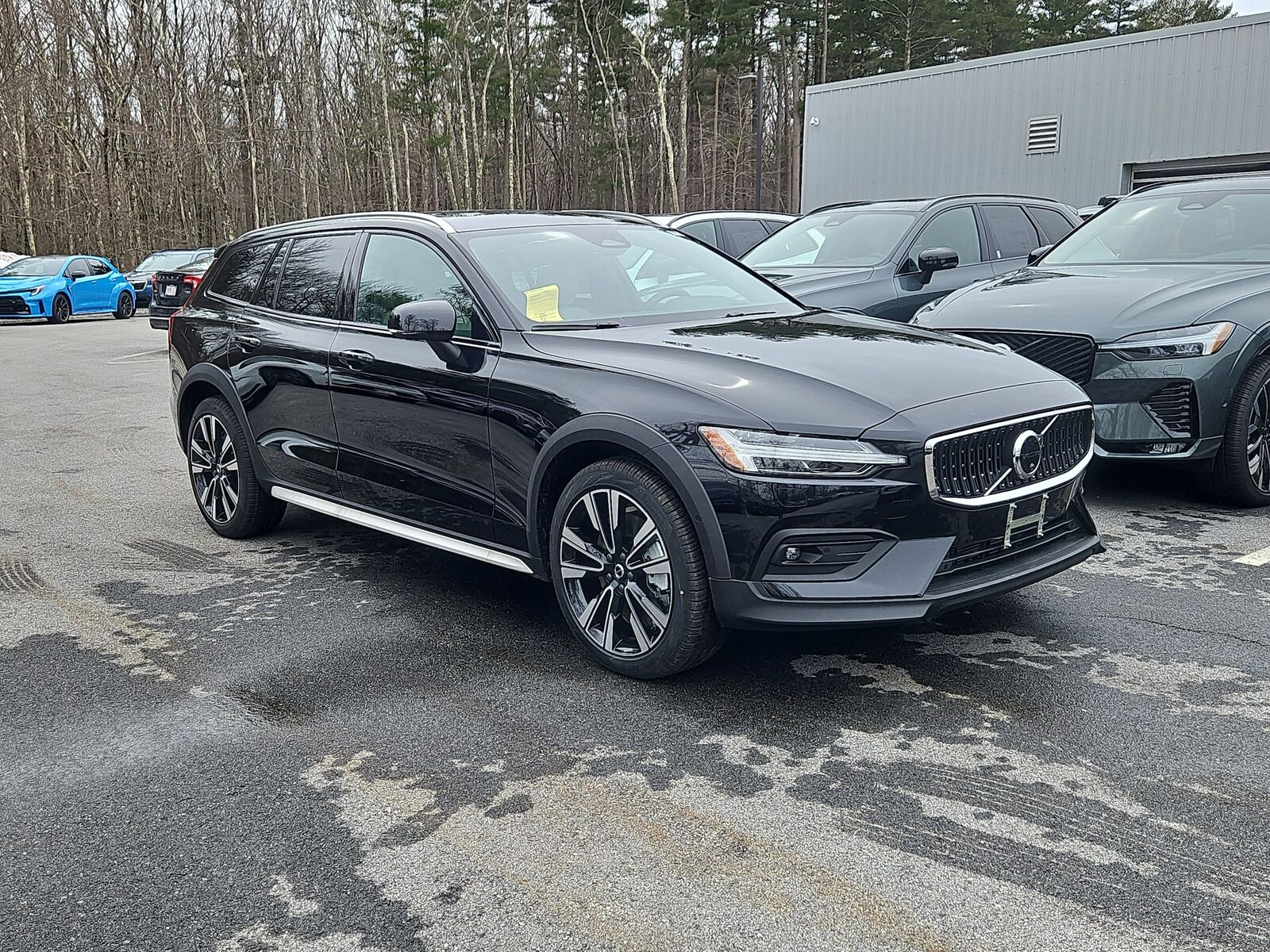 2026 VOLVO V60CC