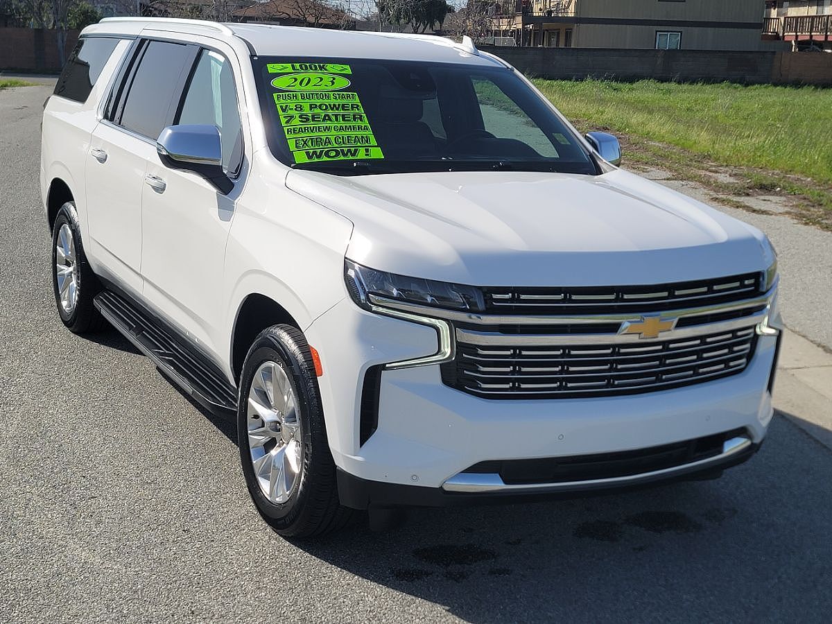 2023 CHEVROLET Suburban