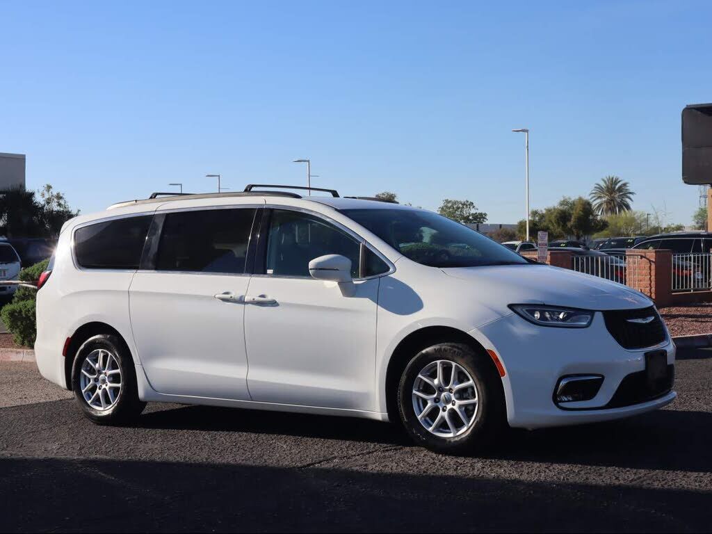 2022 CHRYSLER Pacifica