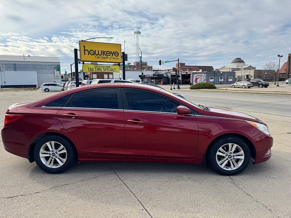 2013 HYUNDAI Sonata