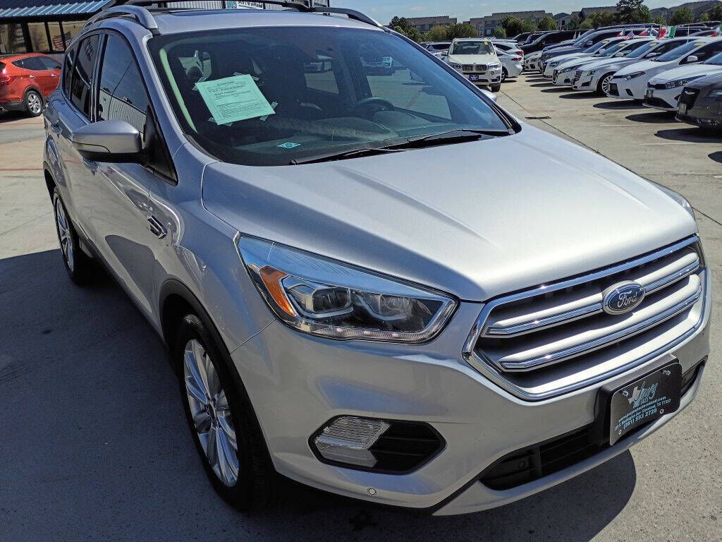 2017 FORD Escape