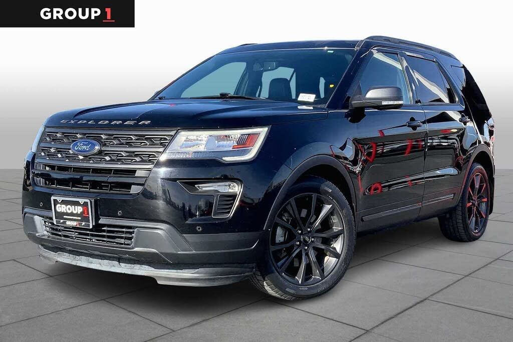 2018 FORD Explorer