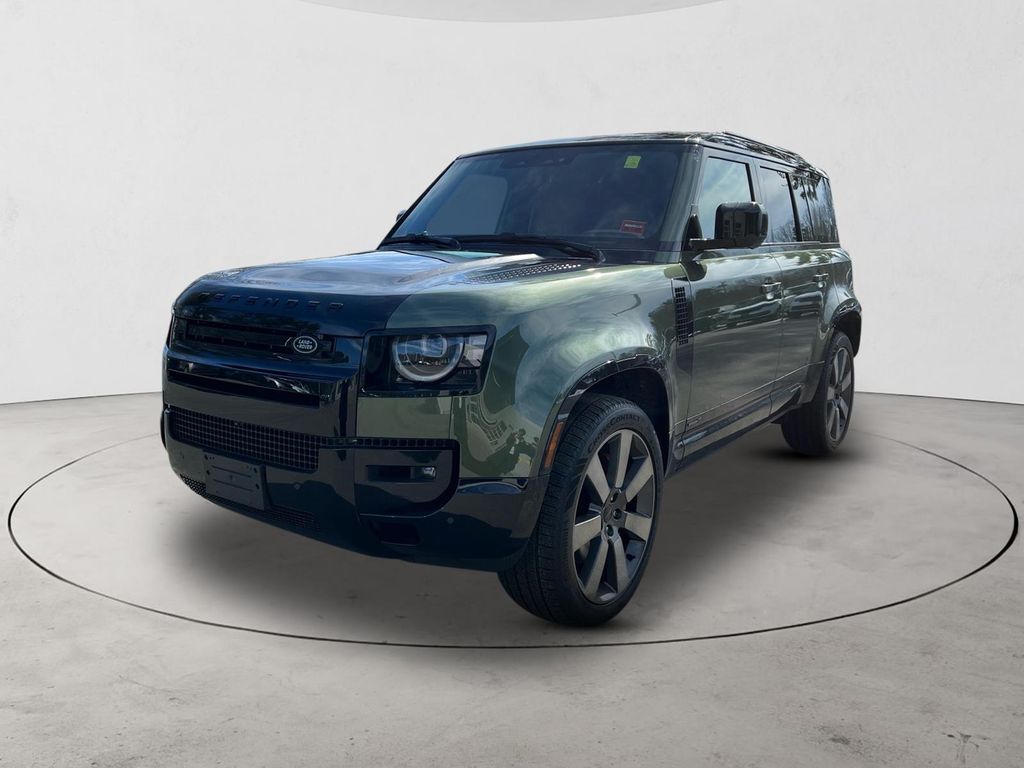 2026 LAND ROVER Defender