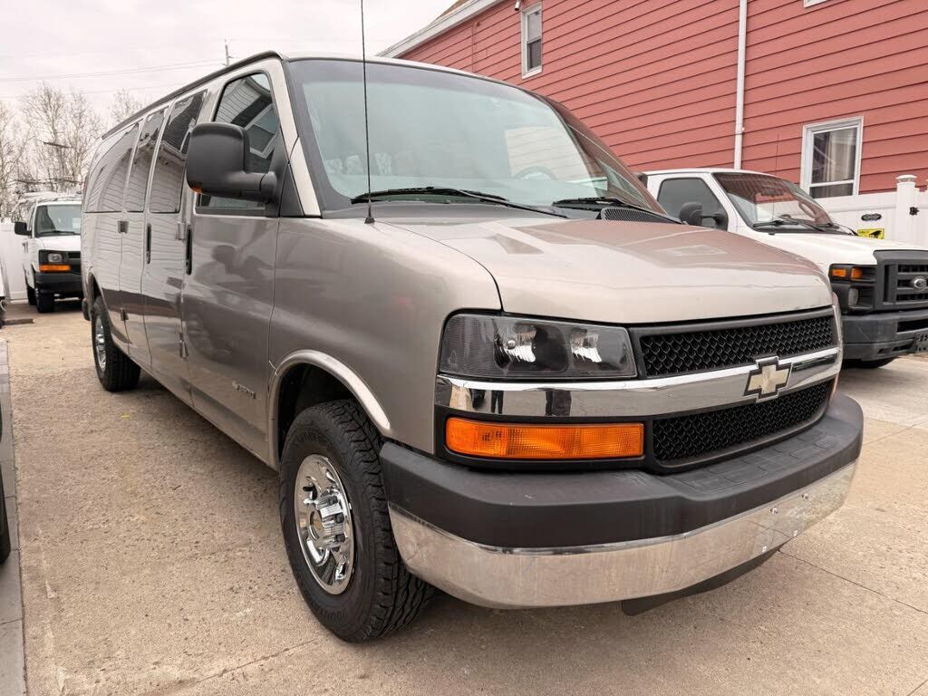 2004 CHEVROLET Express