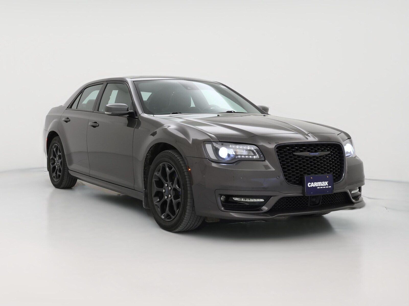 2019 CHRYSLER 300
