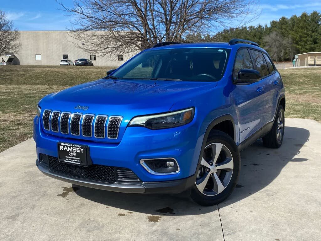 2022 JEEP Cherokee