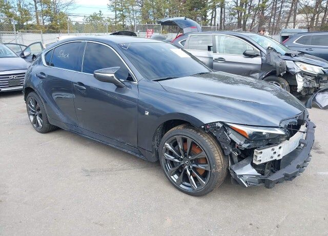 2022 LEXUS IS