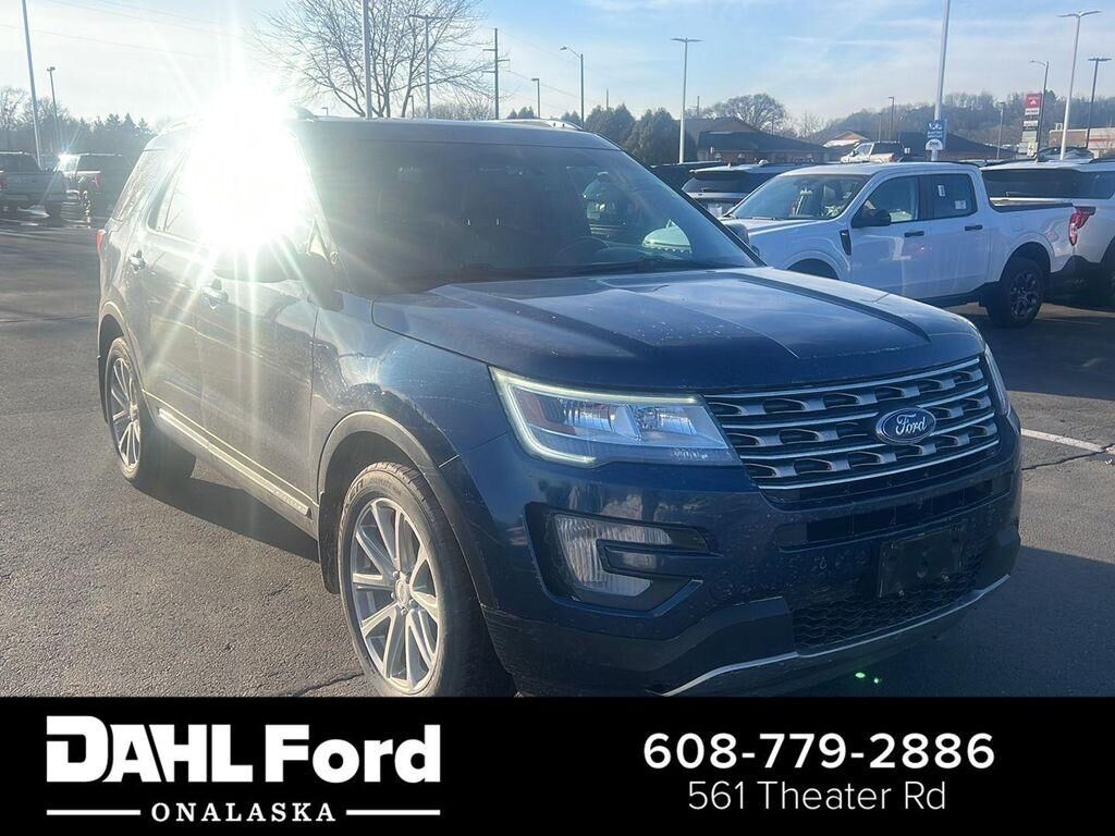 2017 FORD Explorer