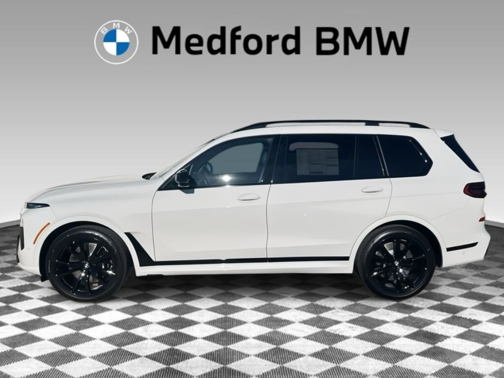 2026 BMW X7