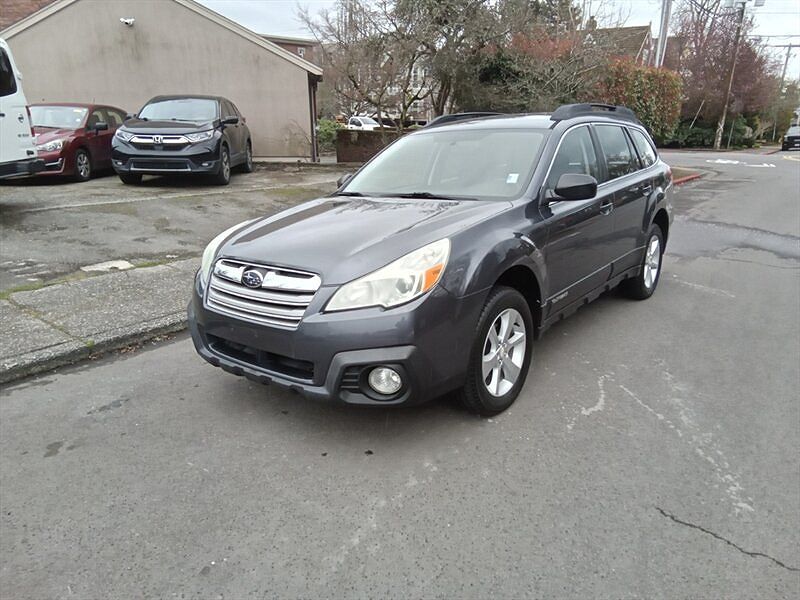 2014 SUBARU Outback