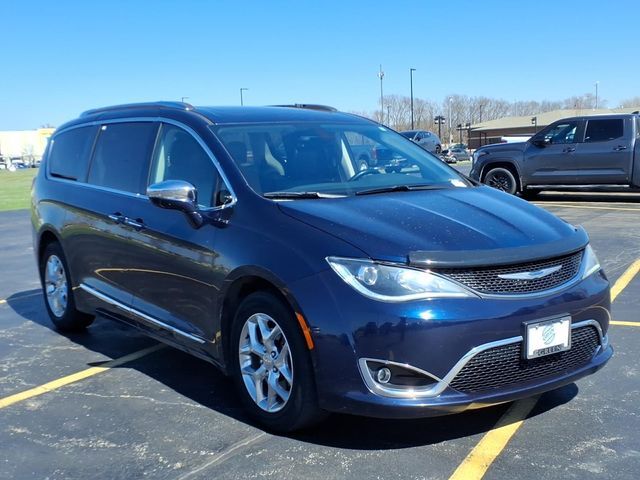 2019 CHRYSLER Pacifica