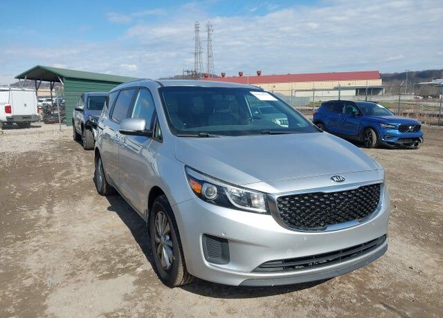 2016 KIA Sedona