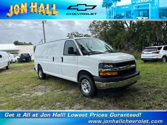 2025 CHEVROLET Express