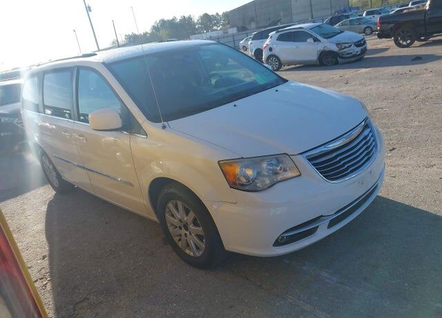 2016 CHRYSLER Town and Country