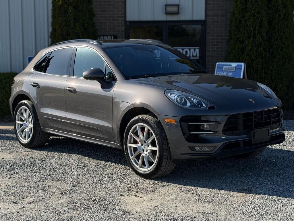 2015 PORSCHE Macan
