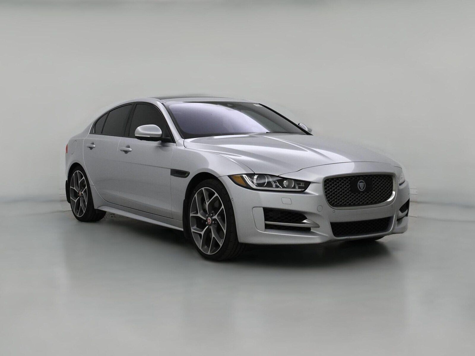 2017 Jaguar XE