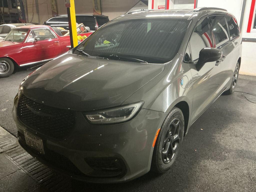 2021 CHRYSLER Pacifica