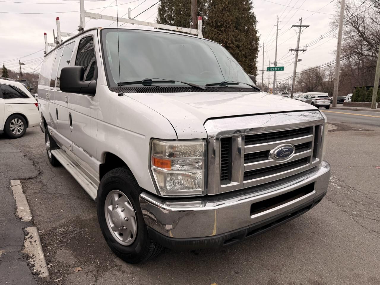 2012 FORD E-250