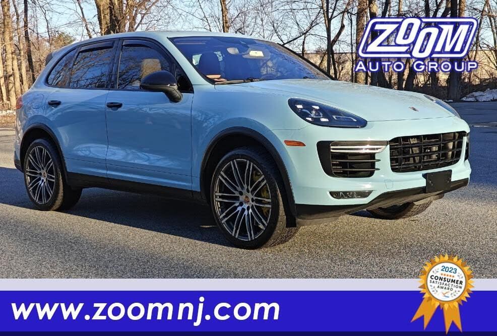 2015 PORSCHE Cayenne