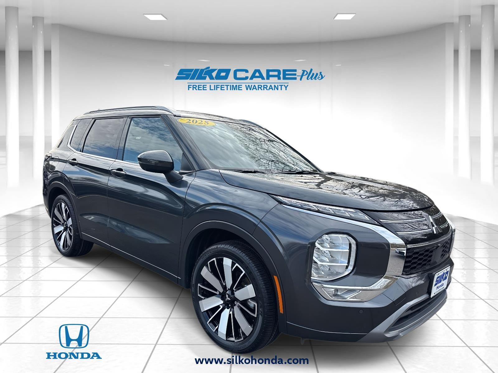 2025 MITSUBISHI Outlander