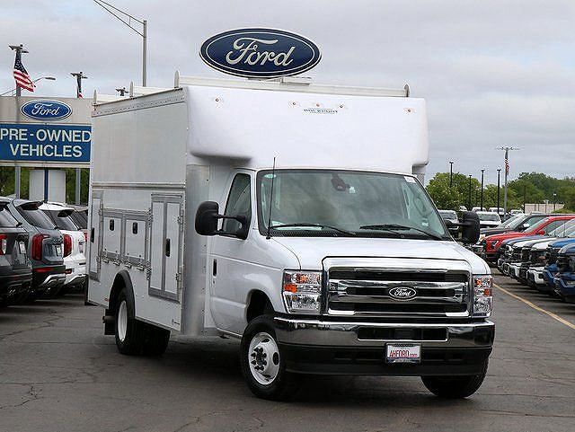 2026 FORD E-450