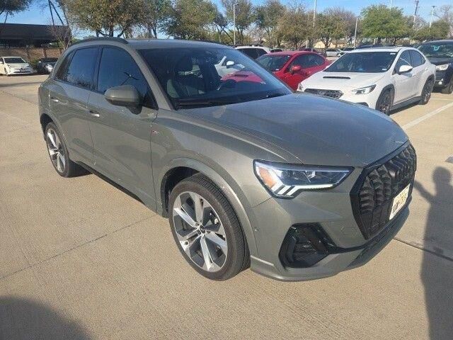 2021 AUDI Q3