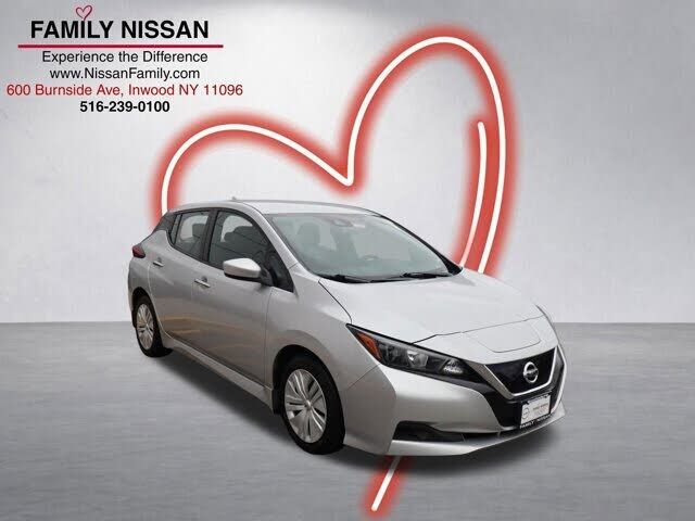 2022 NISSAN Leaf