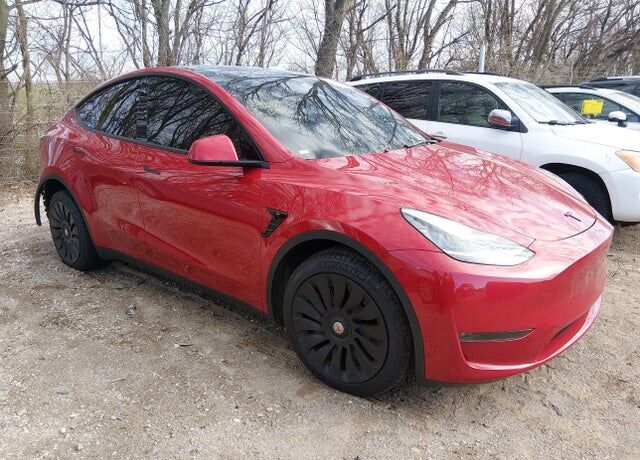 2023 TESLA Model Y