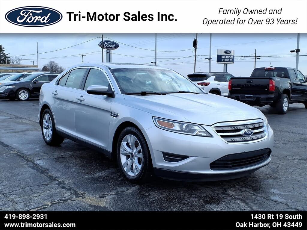 2012 FORD Taurus