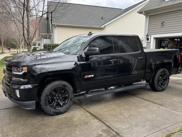 2017 CHEVROLET Silverado