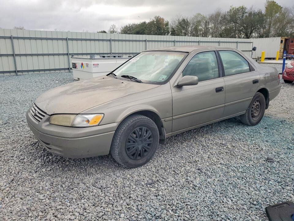 1997 TOYOTA Camry