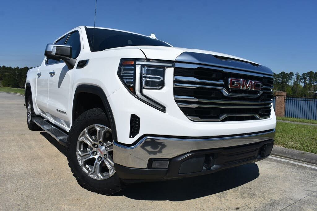 2023 GMC Sierra