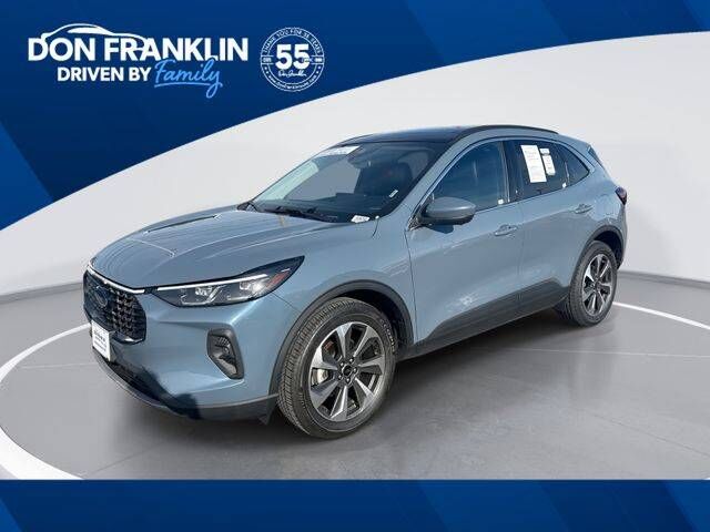 2024 FORD Escape