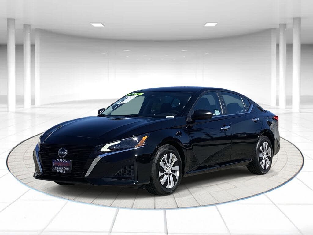 2025 Nissan Altima