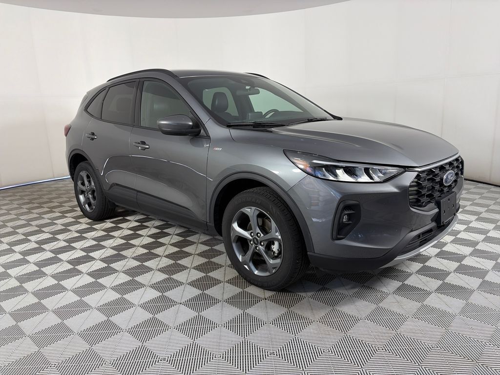 2025 FORD Escape