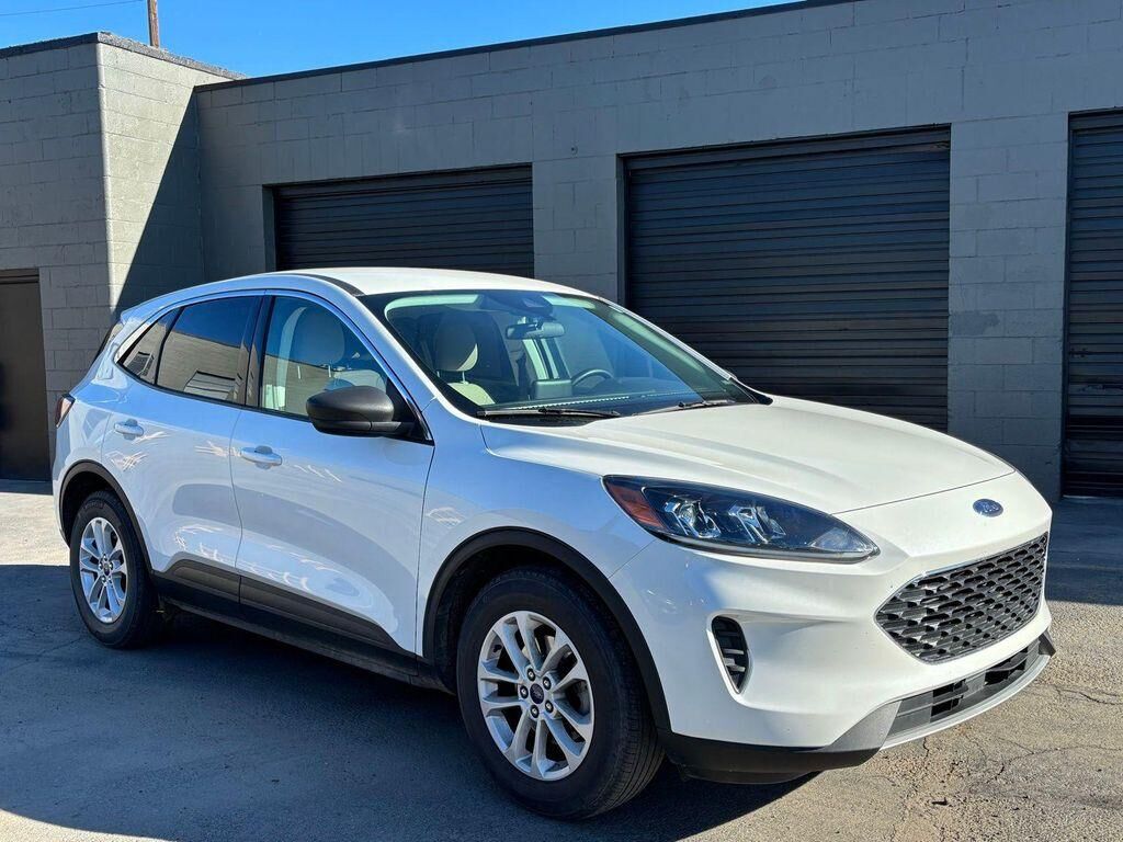 2022 FORD Escape
