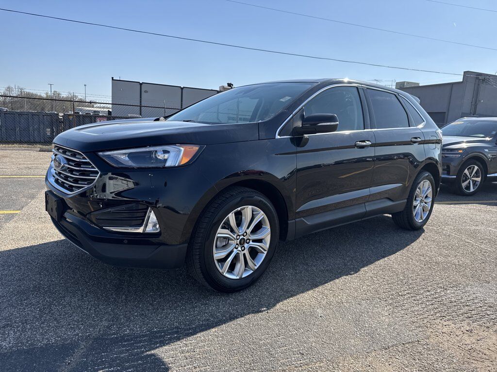 2024 FORD Edge