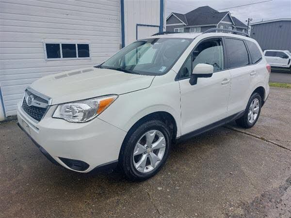 2016 SUBARU Forester
