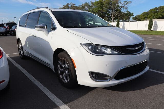 2019 CHRYSLER Pacifica