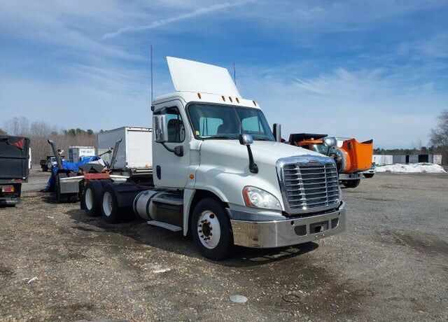 2018 FREIGHTLINER Cascadia