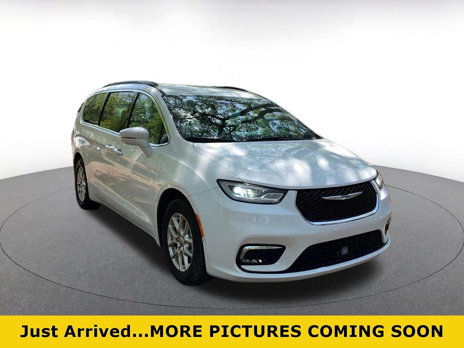 2022 CHRYSLER Pacifica